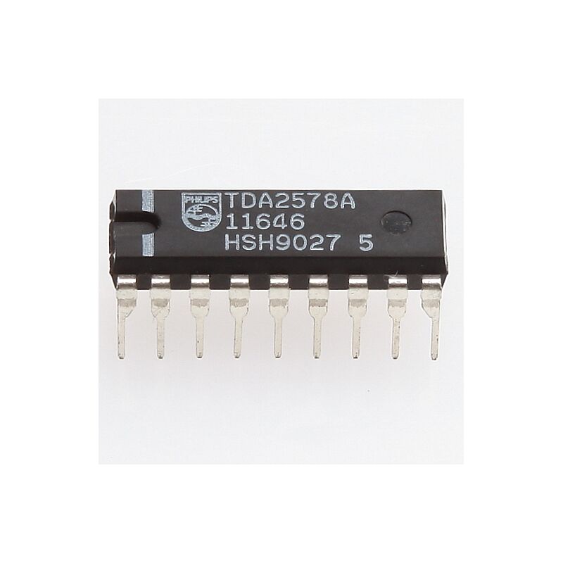 Integrierte Schaltung DIP7 // TNY264PN